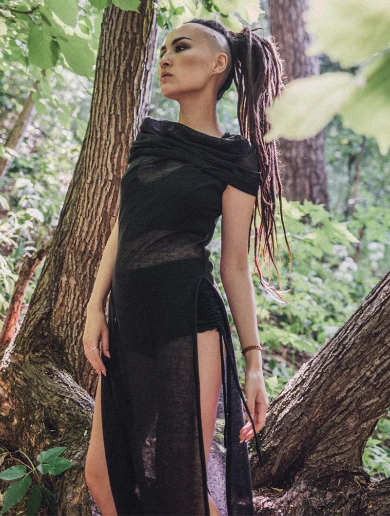 Vestido largo con aberturas 